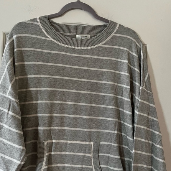 Max Studio Gray and Off White Striped Sweater Women’s Size 1X - Picture 10 of 16